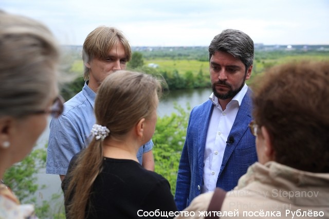 В Рублёво прошла встреча с кандидатом в Мэры по проблеме застройки зоны санитарной охраны В Рублёво прошла встреча с кандидатом в Мэры по проблеме застройки зоны санитарной охраны